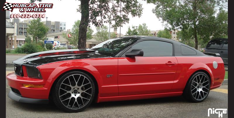 vehicle gallery/ford mustang gt niche circuit m108 20x85  Black & Machined wheels and rims